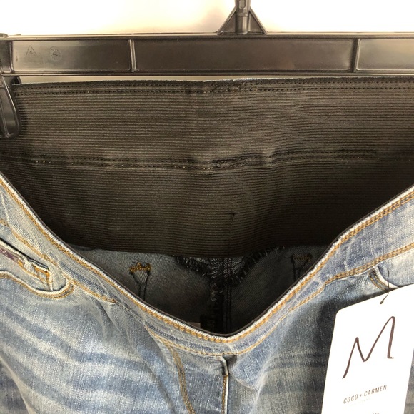 Coco + Carmen Light Denim Distressed - Picture 4 of 7